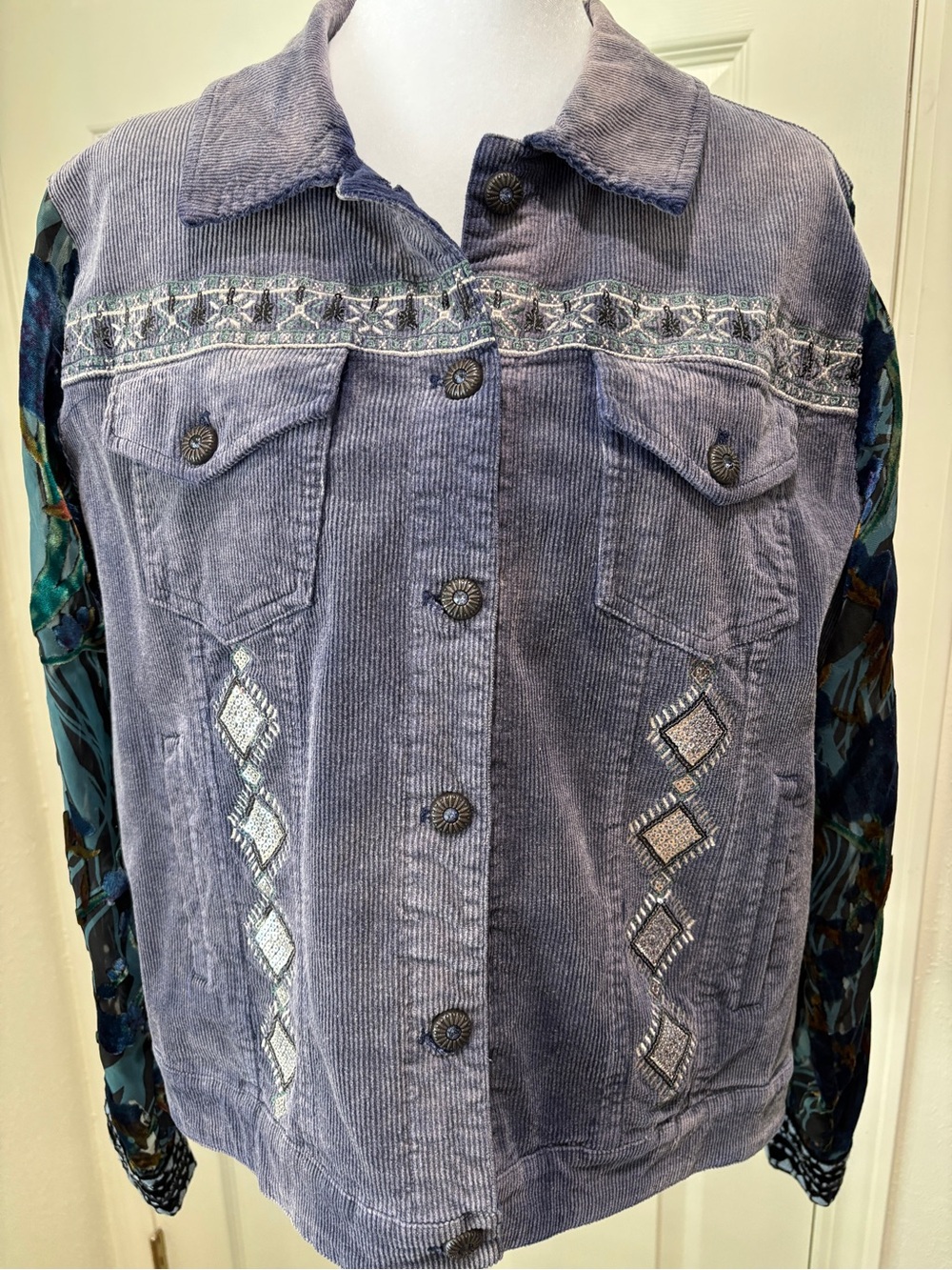 John Mark Corduroy Jacket Floral Burnout Sleeves Embroidered Size L